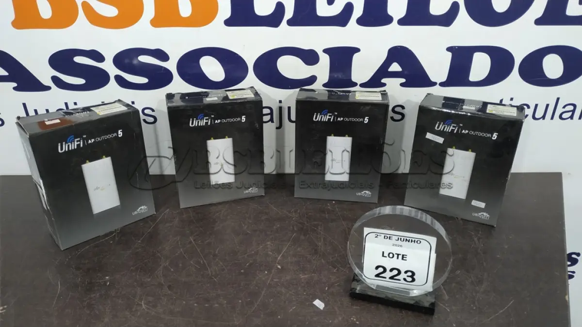 LOTE 223 - 04 ROTEADORES MODELO AP OUTDOOR 5 MARCA UNIFI. (NO ESTADO) ATENÇÃO! FAZER A VISITAÇÃO ANTES DE ARREMATAR, NÃO SABEMOS SE FUNCIONA, LEILÃO NÃO TEM GARANTIA E NEM DEVOLUÇÃO, SUJEITO A POSSÍVEIS AVARIAS VISÍVEIS/OCULTAS E/OU AUSÊNCIA DE COMPONENTES.