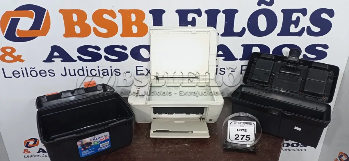 LOTE 275 - 01 IMPRESSORA MODELO 2546 MARCA HP E 02 MALETAS PARA FERRAMENTAS. (NO ESTADO) ATENÇÃO! FAZER A VISITAÇÃO ANTES DE ARREMATAR, NÃO SABEMOS SE FUNCIONA, LEILÃO NÃO TEM GARANTIA E NEM DEVOLUÇÃO, SUJEITO A POSSÍVEIS AVARIAS VISÍVEIS/OCULTAS E/OU AUSÊNCIA DE COMPONENTES.