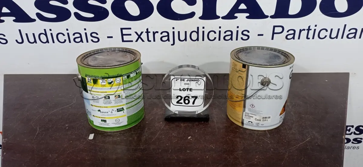 LOTE 267 - 01 LATA DE TINTA ACRÍLICA STANDARD FOSCO 3,6L INTERIOR/EXTERIOR MARCA GLASURIT E 01 LATA DE TINTA ACRÍLICA FOSCO CAMURÇA 3,6L INTERIOR/EXTERIOR MARCA GLASURIT. (NO ESTADO) ATENÇÃO! FAZER A VISITAÇÃO ANTES DE ARREMATAR, NÃO SABEMOS SE FUNCIONA, LEILÃO NÃO TEM GARANTIA E NEM DEVOLUÇÃO, SUJEITO A POSSÍVEIS AVARIAS VISÍVEIS/OCULTAS E/OU AUSÊNCIA DE COMPONENTES.