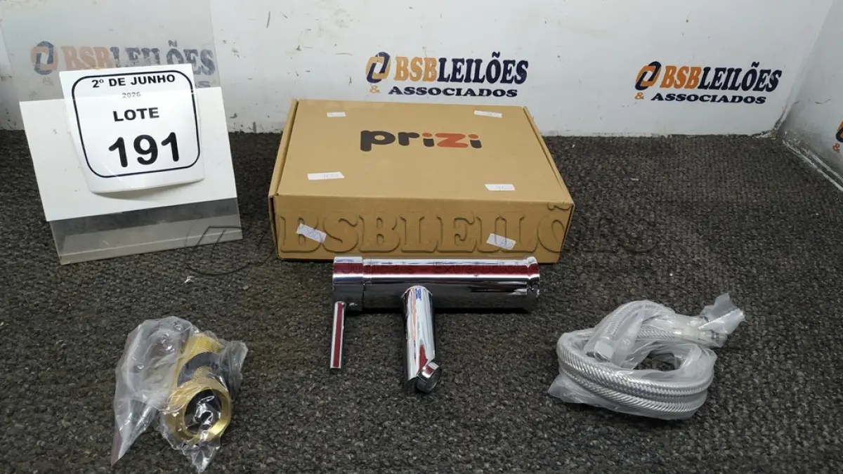 LOTE 191 - 01 TORNEIRA MISTURADOR MARCA PRIZI COM ACESSÓRIOS. (NO ESTADO) ATENÇÃO! FAZER A VISITAÇÃO ANTES DE ARREMATAR, NÃO SABEMOS SE FUNCIONA, LEILÃO NÃO TEM GARANTIA E NEM DEVOLUÇÃO, SUJEITO A POSSÍVEIS AVARIAS VISÍVEIS/OCULTAS E/OU AUSÊNCIA DE COMPONENTES.
