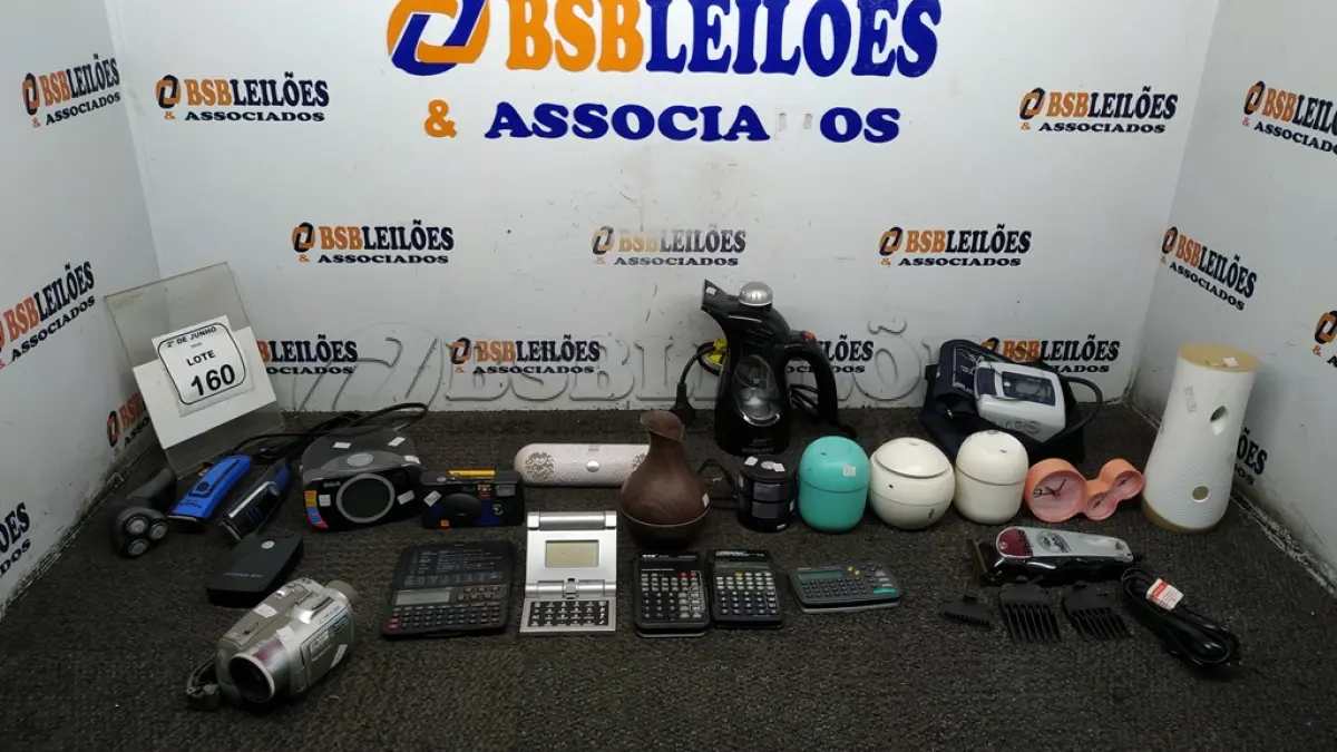 LOTE 160 - 01 MONITOR DE PRESSÃO, 02 MÁQUINAS DE CORTAR CABELO, 02 CAIXINHAS DE SOM, 01 VAPORIZADOR DE ROUPAS, 02 MÁQUINAS FOTOGRÁFICAS, 05 CALCULADORAS, 05 AROMATIZADORES AUTOMÁTICOS, 01 RADIO RELÓGIO, 01 CARREGADOR PORTATIL E UM BARBEADOR ELÉTRICO. (NO ESTADO) ATENÇÃO! FAZER A VISITAÇÃO ANTES DE ARREMATAR, NÃO SABEMOS SE FUNCIONA, LEILÃO NÃO TEM GARANTIA E NEM DEVOLUÇÃO, SUJEITO A POSSÍVEIS AVARIAS VISÍVEIS/OCULTAS E/OU AUSÊNCIA DE COMPONENTES.