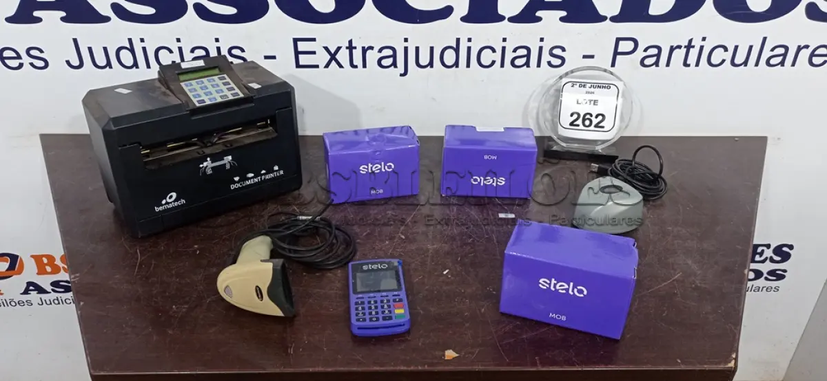 LOTE 262 - 01 RELÓGIO DE PONTO, 01 LEITORA DE CÓDIGO DE BARRAS, 0 LEITOR BIOMÉTRICO E 04 MAQUININHAS DE CARTÃO MARCA STELO. (NO ESTADO) ATENÇÃO! FAZER A VISITAÇÃO ANTES DE ARREMATAR, NÃO SABEMOS SE FUNCIONA, LEILÃO NÃO TEM GARANTIA E NEM DEVOLUÇÃO, SUJEITO A POSSÍVEIS AVARIAS VISÍVEIS/OCULTAS E/OU AUSÊNCIA DE COMPONENTES.