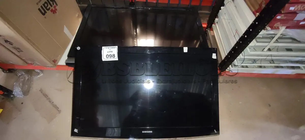 LOTE 098 - 01 TV DE 46’’MARCA SONY E 01 TV 40’’ MARCA SAMSUNG PARA RETIRADA DE PEÇAS. (NO ESTADO) ATENÇÃO! FAZER A VISITAÇÃO ANTES DE ARREMATAR, NÃO SABEMOS SE FUNCIONA, LEILÃO NÃO TEM GARANTIA E NEM DEVOLUÇÃO, SUJEITO A POSSÍVEIS AVARIAS VISÍVEIS/OCULTAS E/OU AUSÊNCIA DE COMPONENTES.