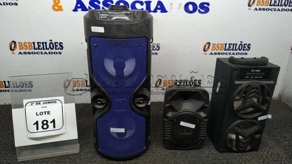 LOTE 181 - 03 CAIXINHAS DE SOM DE MARCAS E MODELOS DIVERSOS. (NO ESTADO) ATENÇÃO! FAZER A VISITAÇÃO ANTES DE ARREMATAR, NÃO SABEMOS SE FUNCIONA, LEILÃO NÃO TEM GARANTIA E NEM DEVOLUÇÃO, SUJEITO A POSSÍVEIS AVARIAS VISÍVEIS/OCULTAS E/OU AUSÊNCIA DE COMPONENTES.