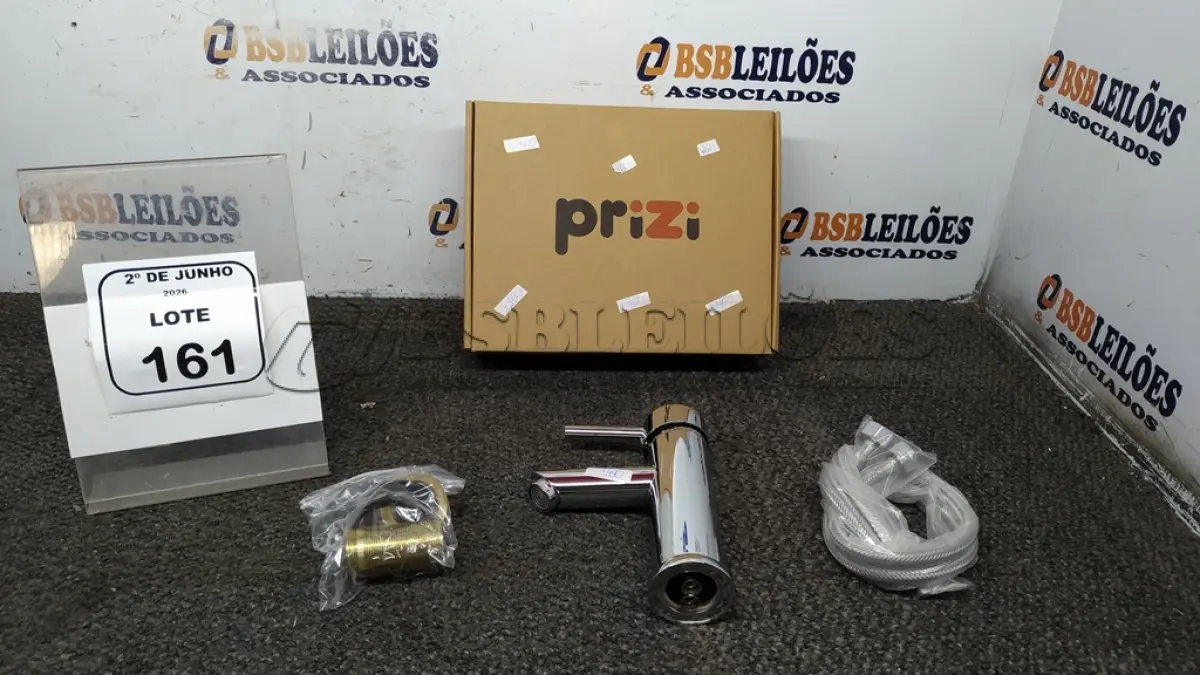LOTE 161 - 01 TORNEIRA MISTURADOR MARCA PRIZI COM ACESSÓRIOS. (NO ESTADO) ATENÇÃO! FAZER A VISITAÇÃO ANTES DE ARREMATAR, NÃO SABEMOS SE FUNCIONA, LEILÃO NÃO TEM GARANTIA E NEM DEVOLUÇÃO, SUJEITO A POSSÍVEIS AVARIAS VISÍVEIS/OCULTAS E/OU AUSÊNCIA DE COMPONENTES.