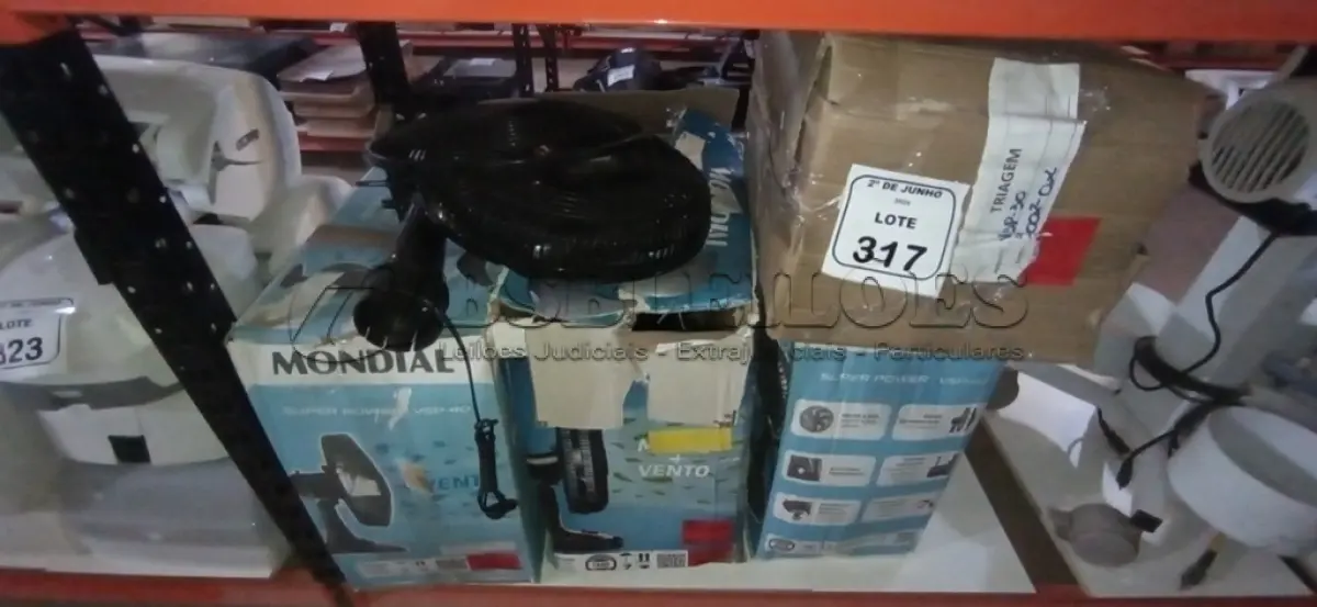 LOTE 317 - 05 VENTILADORES 220V MARCA MONDIAL DESMONTADOS INCOMPLETOS. (NO ESTADO) ATENÇÃO! FAZER A VISITAÇÃO ANTES DE ARREMATAR, NÃO SABEMOS SE FUNCIONA, LEILÃO NÃO TEM GARANTIA E NEM DEVOLUÇÃO, SUJEITO A POSSÍVEIS AVARIAS VISÍVEIS/OCULTAS E/OU AUSÊNCIA DE COMPONENTES.