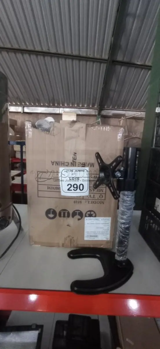LOTE 290 - 06 SUPORTES DE MONITOR MARCA DATEN. (NO ESTADO) ATENÇÃO! FAZER A VISITAÇÃO ANTES DE ARREMATAR, NÃO SABEMOS SE FUNCIONA, LEILÃO NÃO TEM GARANTIA E NEM DEVOLUÇÃO, SUJEITO A POSSÍVEIS AVARIAS VISÍVEIS/OCULTAS E/OU AUSÊNCIA DE COMPONENTES.