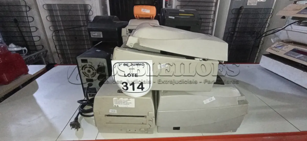 LOTE 314 - 01 NOBREAK 1.400VA, 01 MULTÍMETRO DIGITAL, 01 IMPRESSORA DE CUPOM E 07 IMPRESSORAS DE CUPOM PARA RETIRADA DE PEÇAS. (NO ESTADO) ATENÇÃO! FAZER A VISITAÇÃO ANTES DE ARREMATAR, NÃO SABEMOS SE FUNCIONA, LEILÃO NÃO TEM GARANTIA E NEM DEVOLUÇÃO, SUJEITO A POSSÍVEIS AVARIAS VISÍVEIS/OCULTAS E/OU AUSÊNCIA DE COMPONENTES.