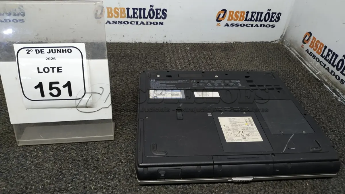 LOTE 151 - 01 NOTEBOOK MARCA HP SEM FONTE. (NO ESTADO) ATENÇÃO! FAZER A VISITAÇÃO ANTES DE ARREMATAR, NÃO SABEMOS SE FUNCIONA, LEILÃO NÃO TEM GARANTIA E NEM DEVOLUÇÃO, SUJEITO A POSSÍVEIS AVARIAS VISÍVEIS/OCULTAS E/OU AUSÊNCIA DE COMPONENTES.