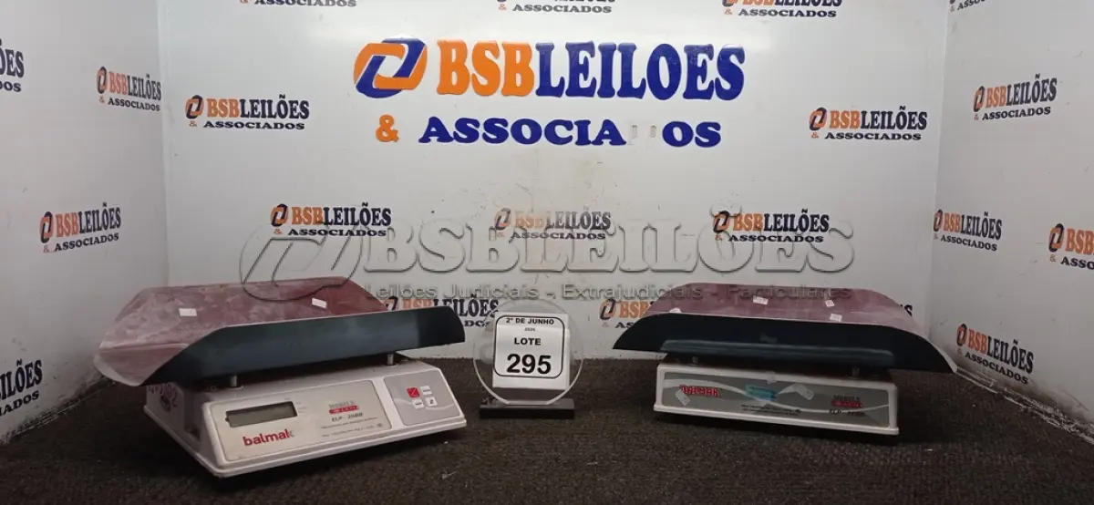 LOTE 295 - 02 BALANÇAS PEDIÁTRICAS MODELO ELP-25BB MARCA BALAMAX. (NO ESTADO) ATENÇÃO! FAZER A VISITAÇÃO ANTES DE ARREMATAR, NÃO SABEMOS SE FUNCIONA, LEILÃO NÃO TEM GARANTIA E NEM DEVOLUÇÃO, SUJEITO A POSSÍVEIS AVARIAS VISÍVEIS/OCULTAS E/OU AUSÊNCIA DE COMPONENTES.