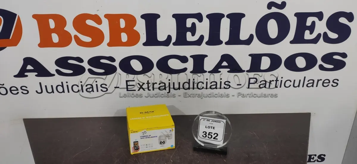 LOTE 352 - 01 CÂMERA IP EXTERNA APPS MARCA YOOSE (NOVO). (NO ESTADO) ATENÇÃO! FAZER A VISITAÇÃO ANTES DE ARREMATAR, NÃO SABEMOS SE FUNCIONA, LEILÃO NÃO TEM GARANTIA E NEM DEVOLUÇÃO, SUJEITO A POSSÍVEIS AVARIAS VISÍVEIS/OCULTAS E/OU AUSÊNCIA DE COMPONENTES.