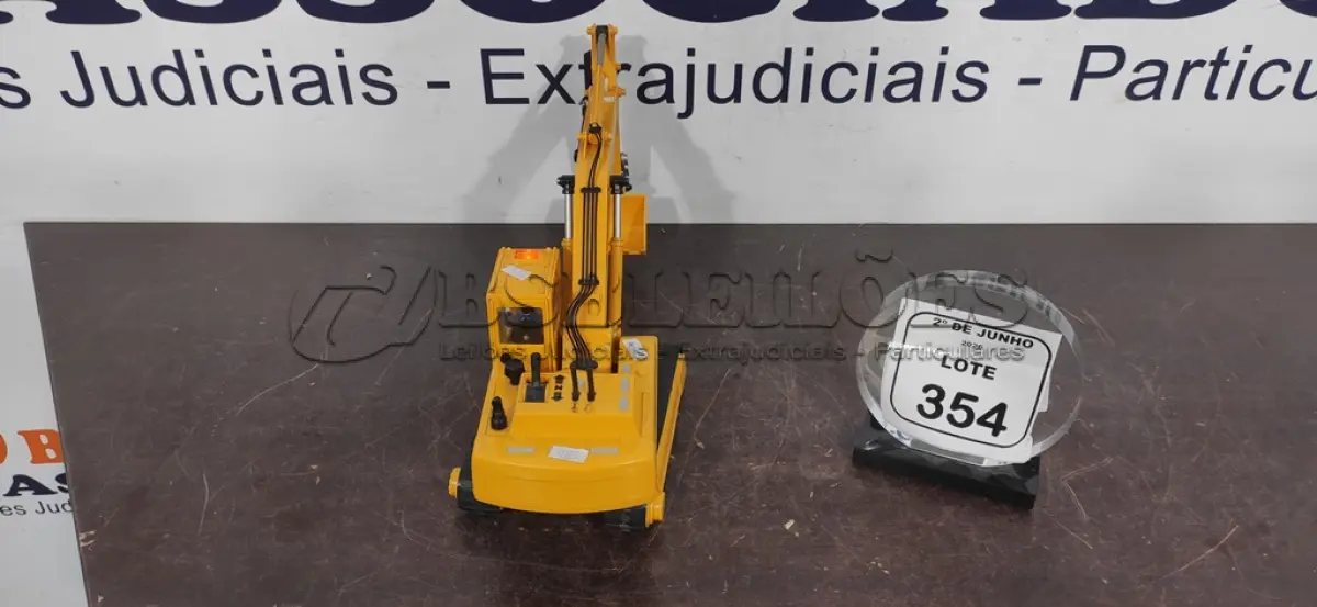 LOTE 354 - 01 CARRINHO DE BRINQUEDO DE CONSTRUÇÃO MODELO EBCC077 MARCA EVERBRIGHT. (NO ESTADO) ATENÇÃO! FAZER A VISITAÇÃO ANTES DE ARREMATAR, NÃO SABEMOS SE FUNCIONA, LEILÃO NÃO TEM GARANTIA E NEM DEVOLUÇÃO, SUJEITO A POSSÍVEIS AVARIAS VISÍVEIS/OCULTAS E/OU AUSÊNCIA DE COMPONENTES.