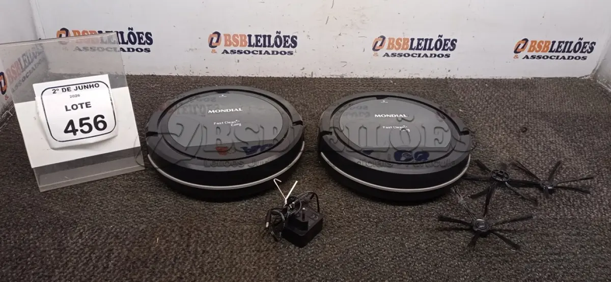 LOTE 456 - 02 ASPIRADORES ROBÔ MARCA MONDIAL. (NO ESTADO) ATENÇÃO! FAZER A VISITAÇÃO ANTES DE ARREMATAR, NÃO SABEMOS SE FUNCIONA, LEILÃO NÃO TEM GARANTIA E NEM DEVOLUÇÃO, SUJEITO A POSSÍVEIS AVARIAS VISÍVEIS/OCULTAS E/OU AUSÊNCIA DE COMPONENTES.