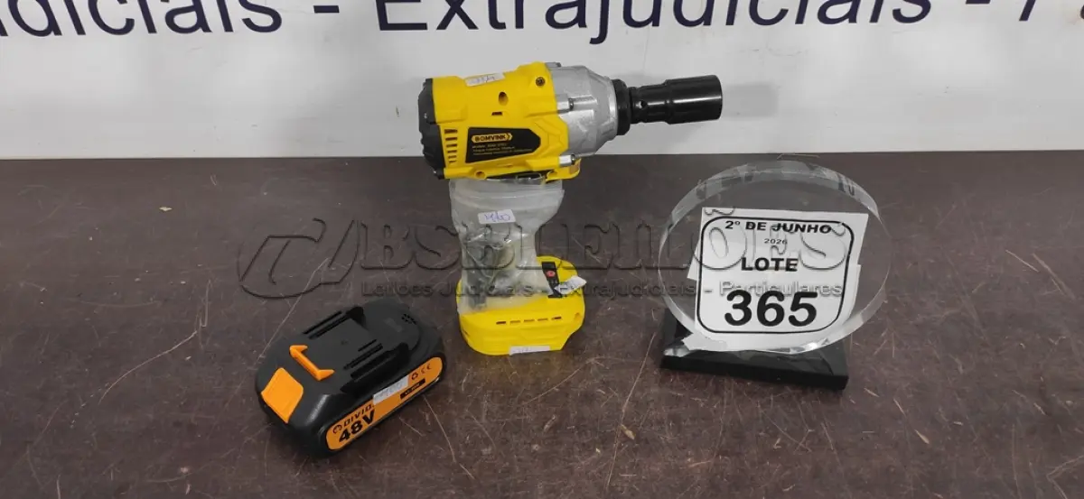 LOTE 365 - 01 CHAVE IMPACTO MARCA BOMVINK 48V. (NO ESTADO) ATENÇÃO! FAZER A VISITAÇÃO ANTES DE ARREMATAR, NÃO SABEMOS SE FUNCIONA, LEILÃO NÃO TEM GARANTIA E NEM DEVOLUÇÃO, SUJEITO A POSSÍVEIS AVARIAS VISÍVEIS/OCULTAS E/OU AUSÊNCIA DE COMPONENTES.