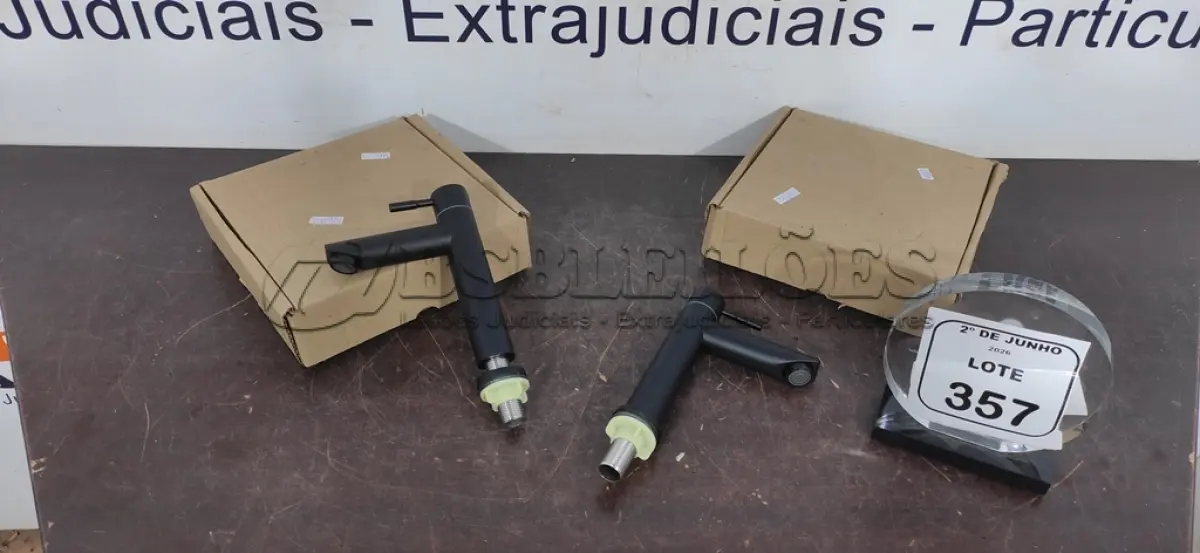 LOTE 357 - 02 TORNEIRAS MARCA PRIZI. (NO ESTADO) ATENÇÃO! FAZER A VISITAÇÃO ANTES DE ARREMATAR, NÃO SABEMOS SE FUNCIONA, LEILÃO NÃO TEM GARANTIA E NEM DEVOLUÇÃO, SUJEITO A POSSÍVEIS AVARIAS VISÍVEIS/OCULTAS E/OU AUSÊNCIA DE COMPONENTES.