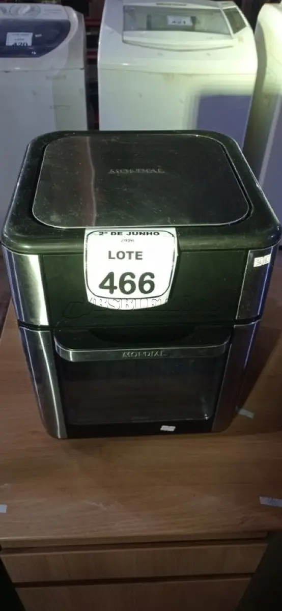 LOTE 466 - 01 AIR FRYER/FORNO 12L 220V MARCA MONDIAL. (NO ESTADO) ATENÇÃO! FAZER A VISITAÇÃO ANTES DE ARREMATAR, NÃO SABEMOS SE FUNCIONA, LEILÃO NÃO TEM GARANTIA E NEM DEVOLUÇÃO, SUJEITO A POSSÍVEIS AVARIAS VISÍVEIS/OCULTAS E/OU AUSÊNCIA DE COMPONENTES.