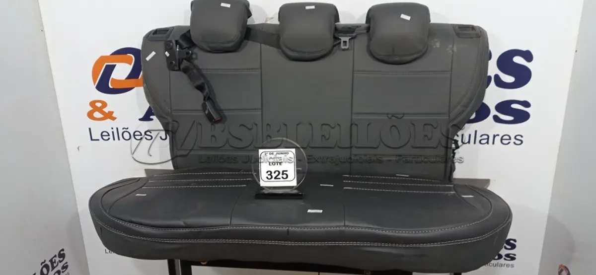 LOTE 325 - 01 ASSENTO COM ENCOSTO AUTOMOTIVO. (NO ESTADO) ATENÇÃO! FAZER A VISITAÇÃO ANTES DE ARREMATAR, NÃO SABEMOS SE FUNCIONA, LEILÃO NÃO TEM GARANTIA E NEM DEVOLUÇÃO, SUJEITO A POSSÍVEIS AVARIAS VISÍVEIS/OCULTAS E/OU AUSÊNCIA DE COMPONENTES.