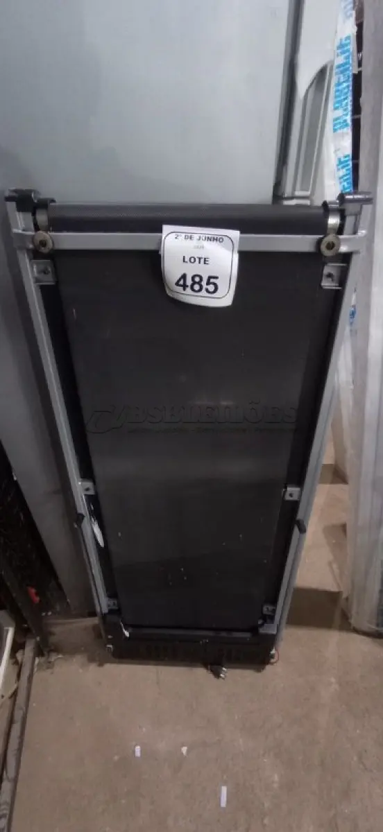 LOTE 485 - 01 ESTEIRA MODELO KHT-CI INCOMPLETA. (NO ESTADO) ATENÇÃO! FAZER A VISITAÇÃO ANTES DE ARREMATAR, NÃO SABEMOS SE FUNCIONA, LEILÃO NÃO TEM GARANTIA E NEM DEVOLUÇÃO, SUJEITO A POSSÍVEIS AVARIAS VISÍVEIS/OCULTAS E/OU AUSÊNCIA DE COMPONENTES.