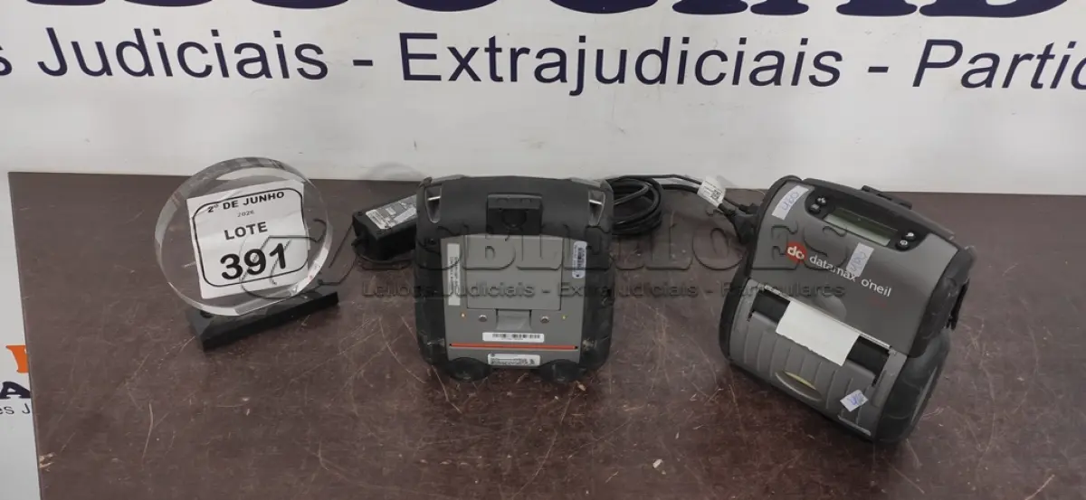 LOTE 391 - 02 IMPRESSORAS DE CUPOM MARCA DATAMAX COM 01 FONTE. (NO ESTADO) ATENÇÃO! FAZER A VISITAÇÃO ANTES DE ARREMATAR, NÃO SABEMOS SE FUNCIONA, LEILÃO NÃO TEM GARANTIA E NEM DEVOLUÇÃO, SUJEITO A POSSÍVEIS AVARIAS VISÍVEIS/OCULTAS E/OU AUSÊNCIA DE COMPONENTES.
