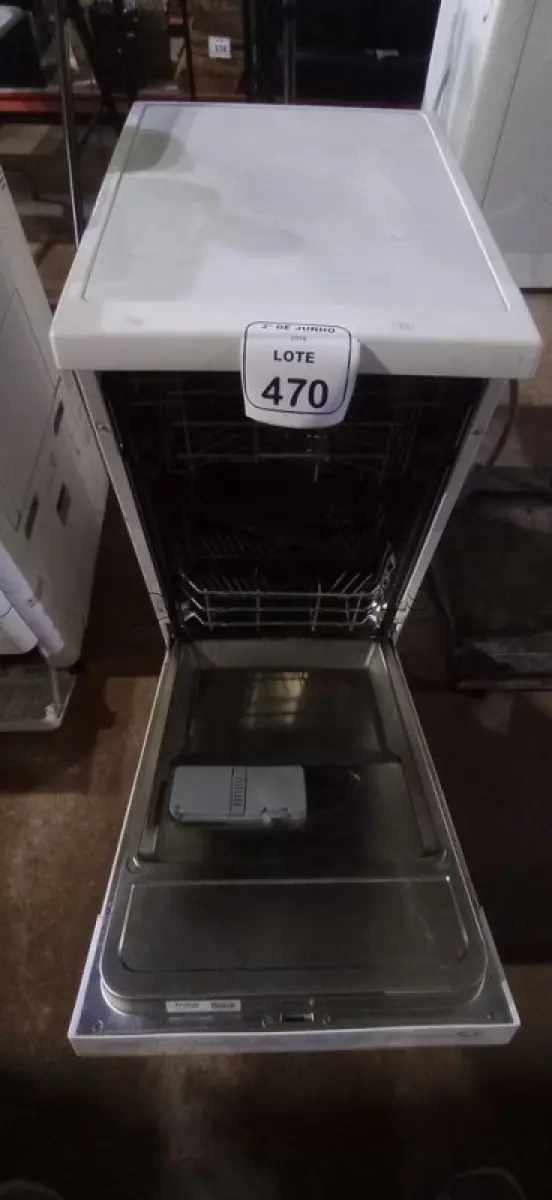 LOTE 470 - 01 LAVA LOUÇA MODELO DL1043W MARCA BEKO. (NO ESTADO) ATENÇÃO! FAZER A VISITAÇÃO ANTES DE ARREMATAR, NÃO SABEMOS SE FUNCIONA, LEILÃO NÃO TEM GARANTIA E NEM DEVOLUÇÃO, SUJEITO A POSSÍVEIS AVARIAS VISÍVEIS/OCULTAS E/OU AUSÊNCIA DE COMPONENTES.