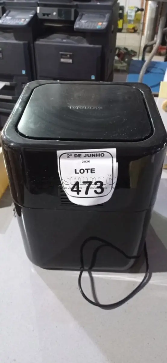 LOTE 473 - 01 AIR FRYER/FORNO 12L 220V MARCA MONDIAL. (NO ESTADO) ATENÇÃO! FAZER A VISITAÇÃO ANTES DE ARREMATAR, NÃO SABEMOS SE FUNCIONA, LEILÃO NÃO TEM GARANTIA E NEM DEVOLUÇÃO, SUJEITO A POSSÍVEIS AVARIAS VISÍVEIS/OCULTAS E/OU AUSÊNCIA DE COMPONENTES.