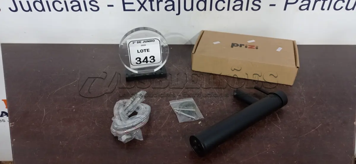 LOTE 343 - 01 TORNEIRA MISTURADOR MARCA PRIZI COM ACESSÓRIOS. (NO ESTADO) ATENÇÃO! FAZER A VISITAÇÃO ANTES DE ARREMATAR, NÃO SABEMOS SE FUNCIONA, LEILÃO NÃO TEM GARANTIA E NEM DEVOLUÇÃO, SUJEITO A POSSÍVEIS AVARIAS VISÍVEIS/OCULTAS E/OU AUSÊNCIA DE COMPONENTES.