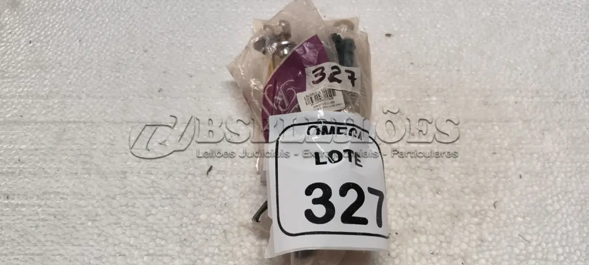 LOTE 327 - 06 PARAFUSOS PARA FIXAÇÃO DE TANQUE - PAR. (NO ESTADO EM QUE SE ENCONTRA. SUJEITO A AVARIAS OCULTAS/VISÍVEIS.)