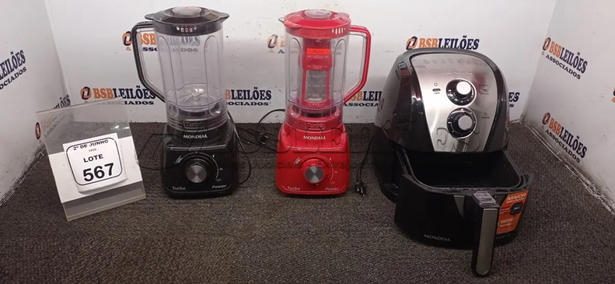 LOTE 567 - 01 AIR FRYER 4L 220V MARCA MONDIAL E 02 LIQUIDIFICADORES 220V MARCA MONDIA. (NO ESTADO) ATENÇÃO! FAZER A VISITAÇÃO ANTES DE ARREMATAR, NÃO SABEMOS SE FUNCIONA, LEILÃO NÃO TEM GARANTIA E NEM DEVOLUÇÃO, SUJEITO A POSSÍVEIS AVARIAS VISÍVEIS/OCULTAS E/OU AUSÊNCIA DE COMPONENTES.