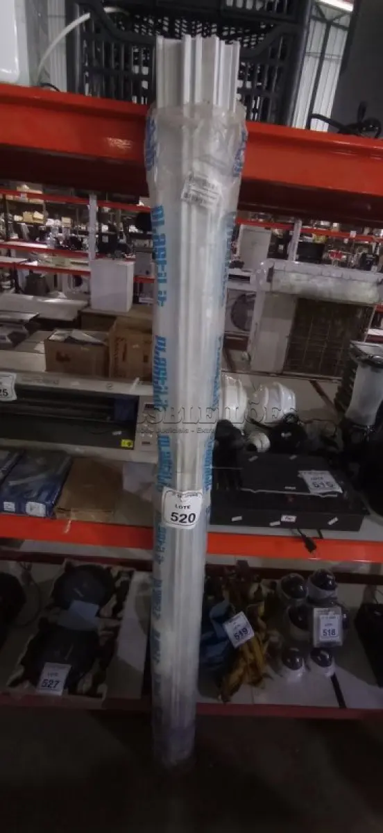 LOTE 520 - 01 PORTA SANFONADA PVC DE 0,86X2,10 NA COR BRANCA MARCA PLASTILIT. (NO ESTADO) ATENÇÃO! FAZER A VISITAÇÃO ANTES DE ARREMATAR, NÃO SABEMOS SE FUNCIONA, LEILÃO NÃO TEM GARANTIA E NEM DEVOLUÇÃO, SUJEITO A POSSÍVEIS AVARIAS VISÍVEIS/OCULTAS E/OU AUSÊNCIA DE COMPONENTES.