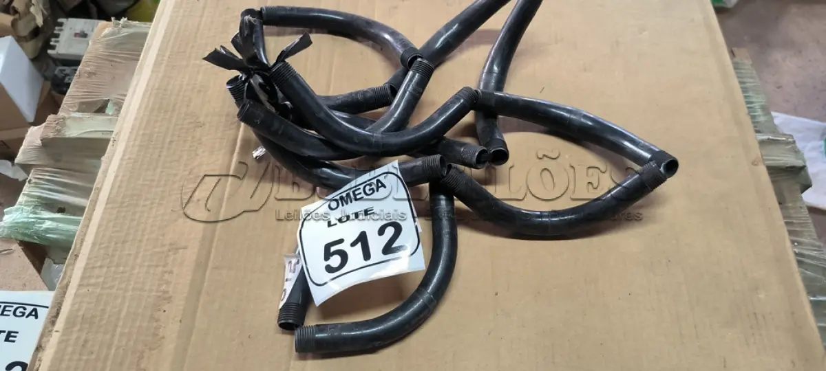 LOTE 512 - 12 CURVAS LONGAS 1/2" PARA ELETRODUTO EM PVC. (NO ESTADO EM QUE SE ENCONTRA. SUJEITO A AVARIAS OCULTAS/VISÍVEIS.)