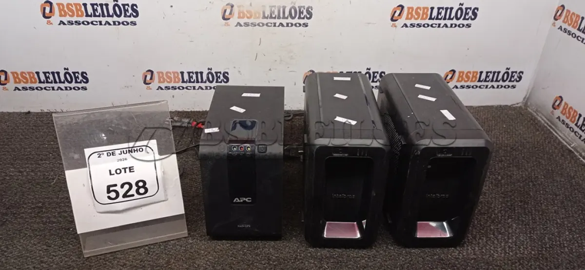 LOTE 528 - 03 NOBREAKS DE MARCAS E MODELOS DIVERSOS. (NO ESTADO) ATENÇÃO! FAZER A VISITAÇÃO ANTES DE ARREMATAR, NÃO SABEMOS SE FUNCIONA, LEILÃO NÃO TEM GARANTIA E NEM DEVOLUÇÃO, SUJEITO A POSSÍVEIS AVARIAS VISÍVEIS/OCULTAS E/OU AUSÊNCIA DE COMPONENTES.