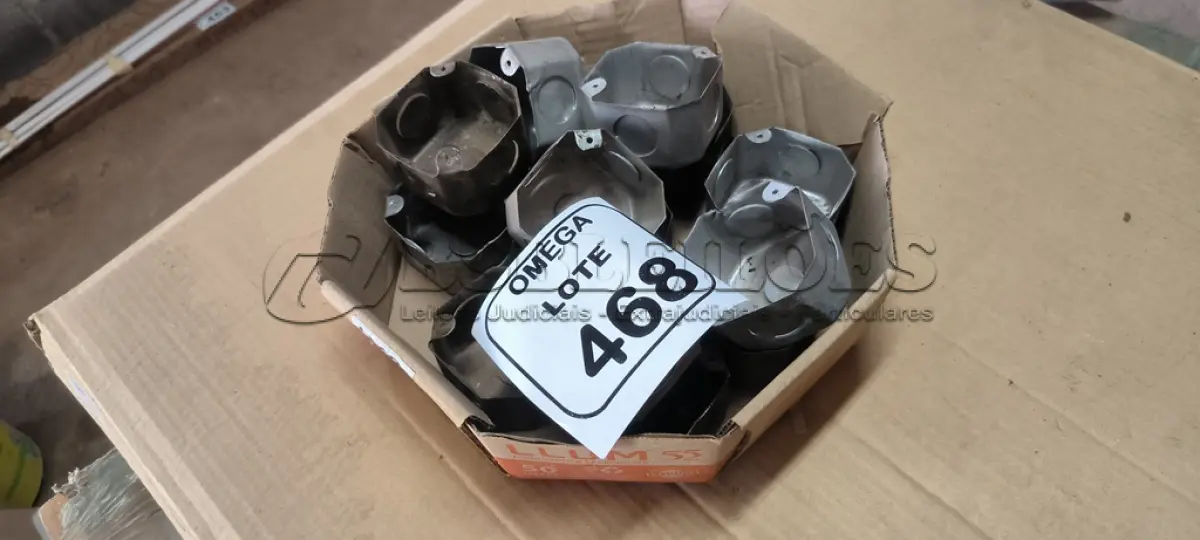 LOTE 468 - 14 CAIXAS DE PASSAGEM 3X3 PARA TETO. (NO ESTADO EM QUE SE ENCONTRA. SUJEITO A AVARIAS OCULTAS/VISÍVEIS.)
