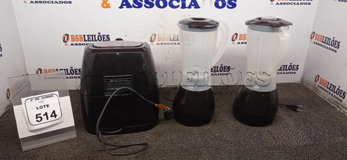 LOTE 514 - 01 AIR FRYER 4L 220V MARCA MONDIAL E 02 LIQUIDIFICADORES 220V MARCA MONDIAL. (NO ESTADO) ATENÇÃO! FAZER A VISITAÇÃO ANTES DE ARREMATAR, NÃO SABEMOS SE FUNCIONA, LEILÃO NÃO TEM GARANTIA E NEM DEVOLUÇÃO, SUJEITO A POSSÍVEIS AVARIAS VISÍVEIS/OCULTAS E/OU AUSÊNCIA DE COMPONENTES.