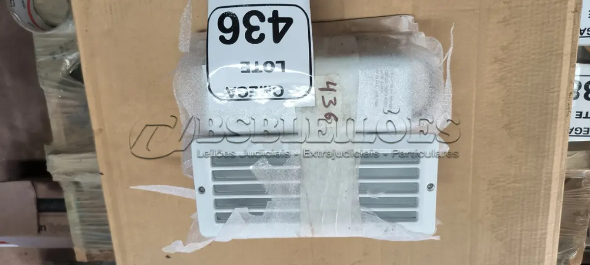 LOTE 436 - 04 LUMINÁRIAS DE EMBUTIR PARA ÁREAS MOLHADA 15 CM. (NO ESTADO EM QUE SE ENCONTRA. SUJEITO A AVARIAS OCULTAS/VISÍVEIS.)