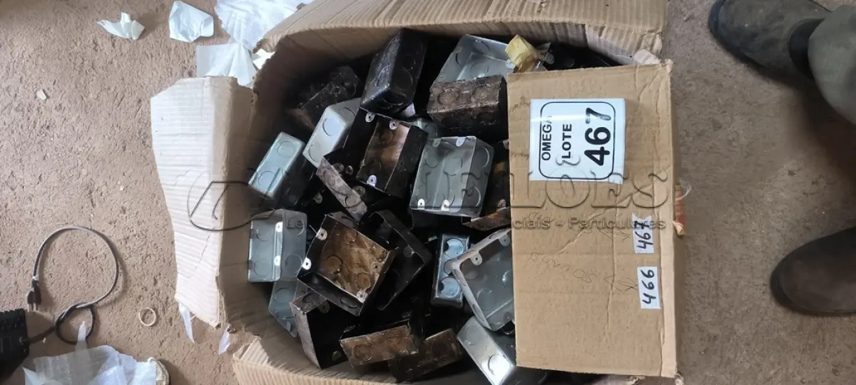 LOTE 467 - 50 CAIXAS DE PASSAGEM 4X2. (NO ESTADO EM QUE SE ENCONTRA. SUJEITO A AVARIAS OCULTAS/VISÍVEIS.)