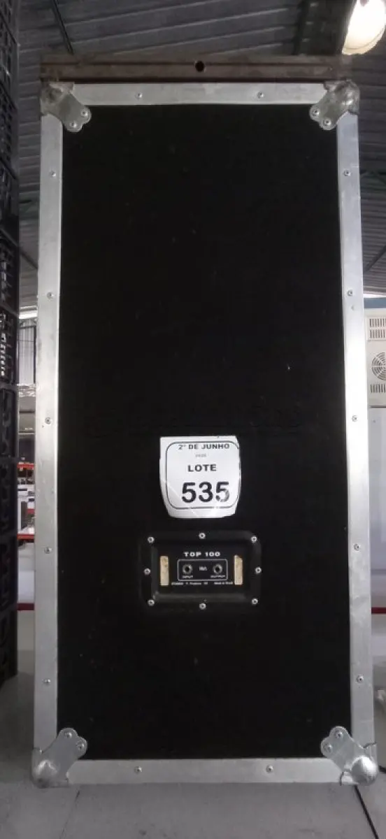 LOTE 535 - 01 CAIXA DE SOM AUTOFALANTE MARCA STANER. (NO ESTADO) ATENÇÃO! FAZER A VISITAÇÃO ANTES DE ARREMATAR, NÃO SABEMOS SE FUNCIONA, LEILÃO NÃO TEM GARANTIA E NEM DEVOLUÇÃO, SUJEITO A POSSÍVEIS AVARIAS VISÍVEIS/OCULTAS E/OU AUSÊNCIA DE COMPONENTES.
