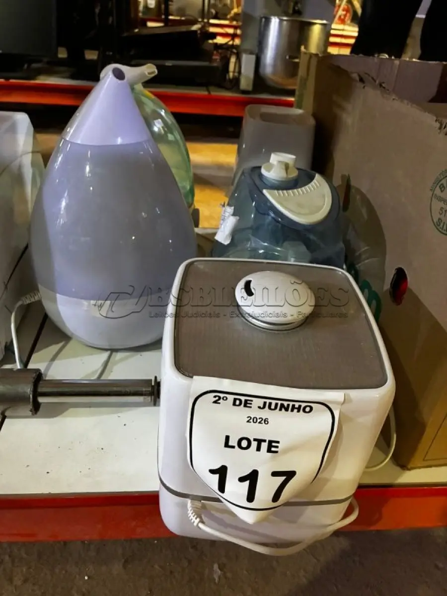 LOTE 117 - 05 UMIDIFICADORES DE MARCAS E MODELOS DIVERSOS. (NO ESTADO) ATENÇÃO! FAZER A VISITAÇÃO ANTES DE ARREMATAR, NÃO SABEMOS SE FUNCIONA, LEILÃO NÃO TEM GARANTIA E NEM DEVOLUÇÃO, SUJEITO A POSSÍVEIS AVARIAS VISÍVEIS/OCULTAS E/OU AUSÊNCIA DE COMPONENTES.