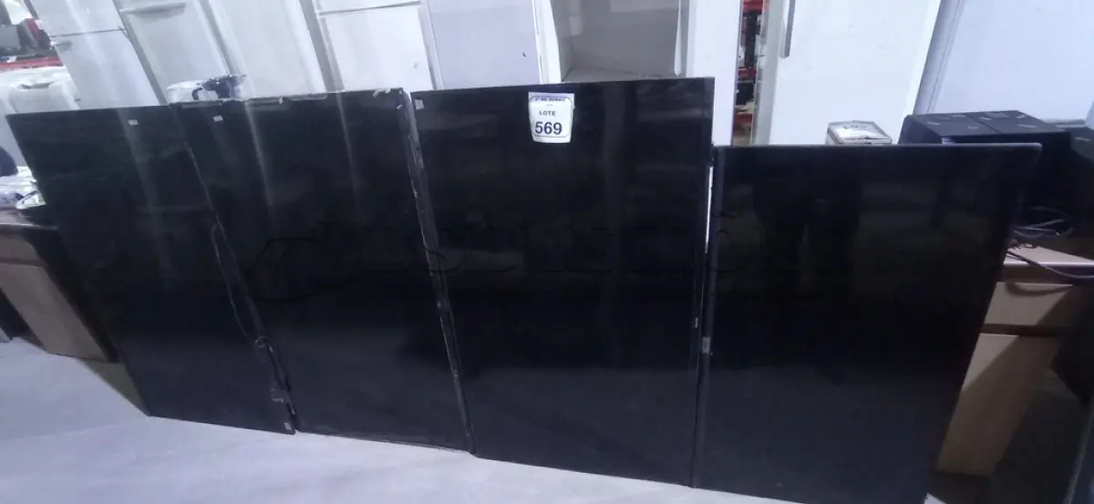 LOTE 569 - 03 TVS LCD DE MARCAS E TAMANHOS DIVERSOS PARA RETIRADA DE PEÇAS. (NO ESTADO) ATENÇÃO! FAZER A VISITAÇÃO ANTES DE ARREMATAR, NÃO SABEMOS SE FUNCIONA, LEILÃO NÃO TEM GARANTIA E NEM DEVOLUÇÃO, SUJEITO A POSSÍVEIS AVARIAS VISÍVEIS/OCULTAS E/OU AUSÊNCIA DE COMPONENTES.