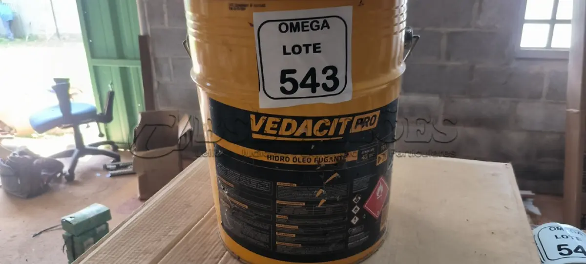 LOTE 543 - 01 HIDRO ÓLEO FUGANTE - VEDACIT - LATAS DE 18L - BASE SOLVENTE. (NO ESTADO EM QUE SE ENCONTRA. SUJEITO A AVARIAS OCULTAS/VISÍVEIS.)