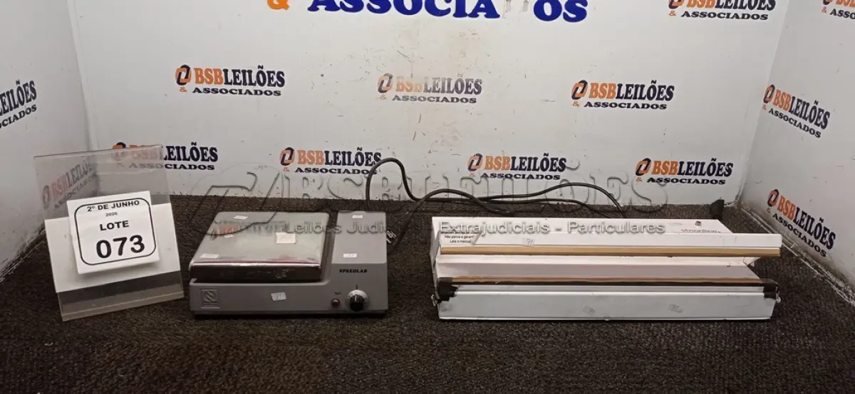 LOTE 073 - 01 SELADORA E 01 AGITADOR MAGNÉTICO COM AQUECIMENTO MARCA NALGON. (NO ESTADO) ATENÇÃO! FAZER A VISITAÇÃO ANTES DE ARREMATAR, NÃO SABEMOS SE FUNCIONA, LEILÃO NÃO TEM GARANTIA E NEM DEVOLUÇÃO, SUJEITO A POSSÍVEIS AVARIAS VISÍVEIS/OCULTAS E/OU AUSÊNCIA DE COMPONENTES.