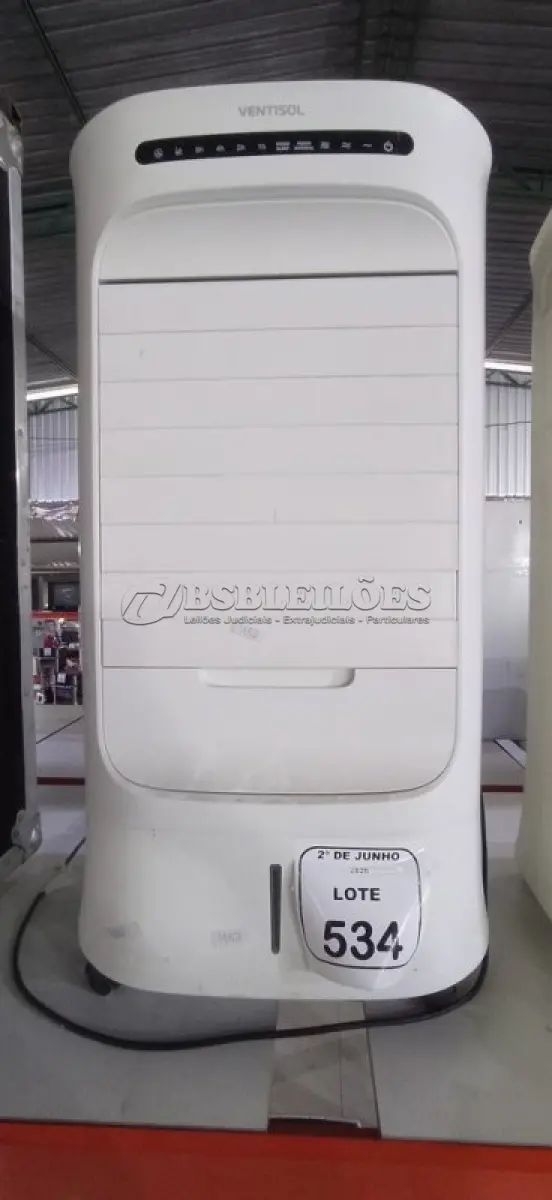 LOTE 534 - 01 CLIMATIZADOR DE AR 220V MARCA VENTISOL. (NO ESTADO) ATENÇÃO! FAZER A VISITAÇÃO ANTES DE ARREMATAR, NÃO SABEMOS SE FUNCIONA, LEILÃO NÃO TEM GARANTIA E NEM DEVOLUÇÃO, SUJEITO A POSSÍVEIS AVARIAS VISÍVEIS/OCULTAS E/OU AUSÊNCIA DE COMPONENTES.
