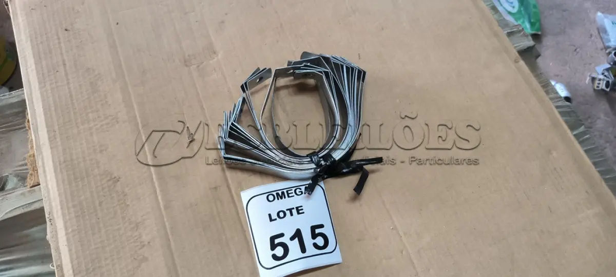 LOTE 515 - 12 ABRAÇADEIRAS TIPO GOTA 2 1/2". (NO ESTADO EM QUE SE ENCONTRA. SUJEITO A AVARIAS OCULTAS/VISÍVEIS.)