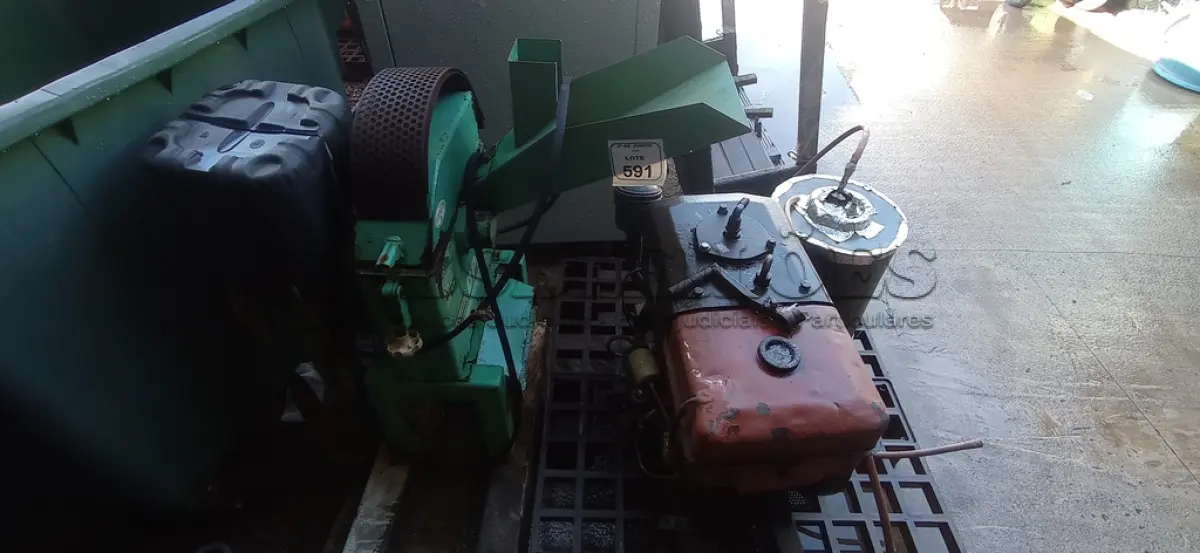 LOTE 591 - 01 FORRAGEIRA COM MOTOR ESTACIONÁRIO A DIESEL MODELO NT65K MARCA YANMAR. (NO ESTADO) ATENÇÃO! FAZER A VISITAÇÃO ANTES DE ARREMATAR, NÃO SABEMOS SE FUNCIONA, LEILÃO NÃO TEM GARANTIA E NEM DEVOLUÇÃO, SUJEITO A POSSÍVEIS AVARIAS VISÍVEIS/OCULTAS E/OU AUSÊNCIA DE COMPONENTES.