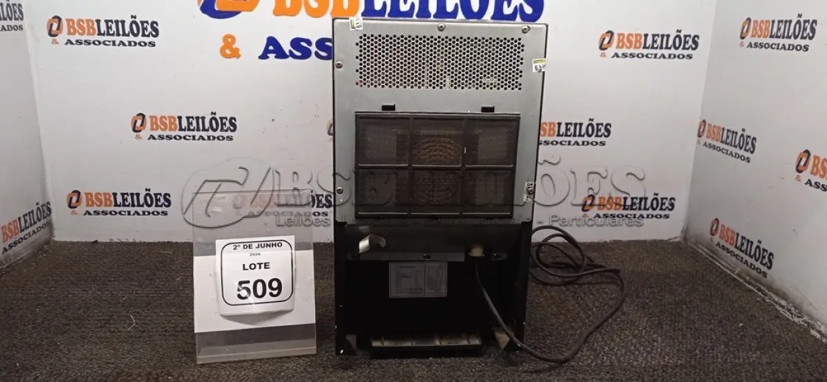LOTE 509 - 01 CLIMATIZADOR DE VINHO MODELO BC23G 220V MARCA BONCHEFF. (NO ESTADO) ATENÇÃO! FAZER A VISITAÇÃO ANTES DE ARREMATAR, NÃO SABEMOS SE FUNCIONA, LEILÃO NÃO TEM GARANTIA E NEM DEVOLUÇÃO, SUJEITO A POSSÍVEIS AVARIAS VISÍVEIS/OCULTAS E/OU AUSÊNCIA DE COMPONENTES.