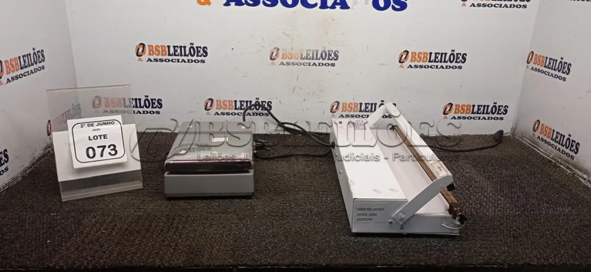 LOTE 073 - 01 SELADORA E 01 AGITADOR MAGNÉTICO COM AQUECIMENTO MARCA NALGON. (NO ESTADO) ATENÇÃO! FAZER A VISITAÇÃO ANTES DE ARREMATAR, NÃO SABEMOS SE FUNCIONA, LEILÃO NÃO TEM GARANTIA E NEM DEVOLUÇÃO, SUJEITO A POSSÍVEIS AVARIAS VISÍVEIS/OCULTAS E/OU AUSÊNCIA DE COMPONENTES.