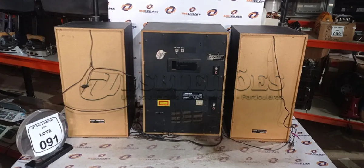 LOTE 091 - 01 MINI SYSTEM COM 02 CAIXAS MARCA PRECISION. (NO ESTADO) ATENÇÃO! FAZER A VISITAÇÃO ANTES DE ARREMATAR, NÃO SABEMOS SE FUNCIONA, LEILÃO NÃO TEM GARANTIA E NEM DEVOLUÇÃO, SUJEITO A POSSÍVEIS AVARIAS VISÍVEIS/OCULTAS E/OU AUSÊNCIA DE COMPONENTES.