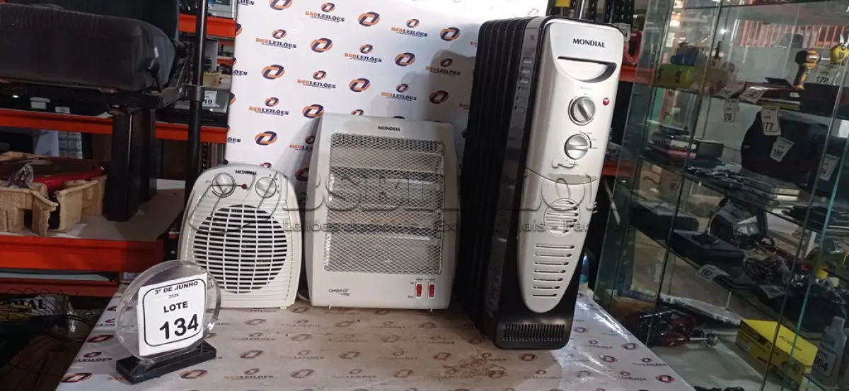 LOTE 134 - 03 AQUECEDORES DE MODELOS DIVERSOS MARCA MONDIAL. (NO ESTADO) ATENÇÃO! FAZER A VISITAÇÃO ANTES DE ARREMATAR, NÃO SABEMOS SE FUNCIONA, LEILÃO NÃO TEM GARANTIA E NEM DEVOLUÇÃO, SUJEITO A POSSÍVEIS AVARIAS VISÍVEIS/OCULTAS E/OU AUSÊNCIA DE COMPONENTES.