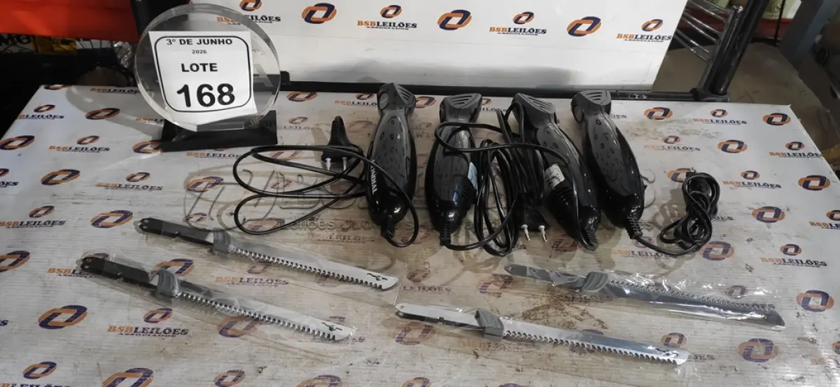 LOTE 168 - 04 FACAS ELÉTRICAS MARCA MONDIAL. (NO ESTADO) ATENÇÃO! FAZER A VISITAÇÃO ANTES DE ARREMATAR, NÃO SABEMOS SE FUNCIONA, LEILÃO NÃO TEM GARANTIA E NEM DEVOLUÇÃO, SUJEITO A POSSÍVEIS AVARIAS VISÍVEIS/OCULTAS E/OU AUSÊNCIA DE COMPONENTES.