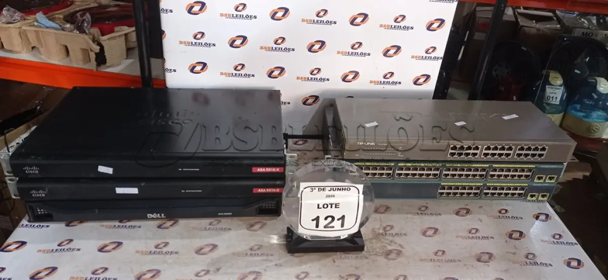 LOTE 121 - 02 FIREWALLS MODELO ASA 5516-X MARCA CISCO E 04 SWITCHES DE MARCAS E MODELOS DIVERSOS. (NO ESTADO) ATENÇÃO! FAZER A VISITAÇÃO ANTES DE ARREMATAR, NÃO SABEMOS SE FUNCIONA, LEILÃO NÃO TEM GARANTIA E NEM DEVOLUÇÃO, SUJEITO A POSSÍVEIS AVARIAS VISÍVEIS/OCULTAS E/OU AUSÊNCIA DE COMPONENTES.