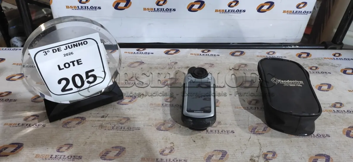 LOTE 205 - 01 GPS MODELO COLORADO 300 MARCA GARMIN. (NO ESTADO) ATENÇÃO! FAZER A VISITAÇÃO ANTES DE ARREMATAR, NÃO SABEMOS SE FUNCIONA, LEILÃO NÃO TEM GARANTIA E NEM DEVOLUÇÃO, SUJEITO A POSSÍVEIS AVARIAS VISÍVEIS/OCULTAS E/OU AUSÊNCIA DE COMPONENTES.
